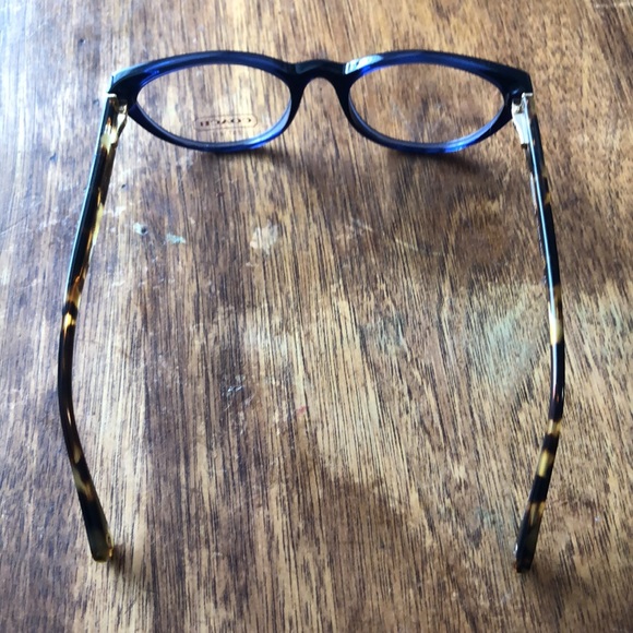 New authentic Coach glasses - Picture 6 of 9